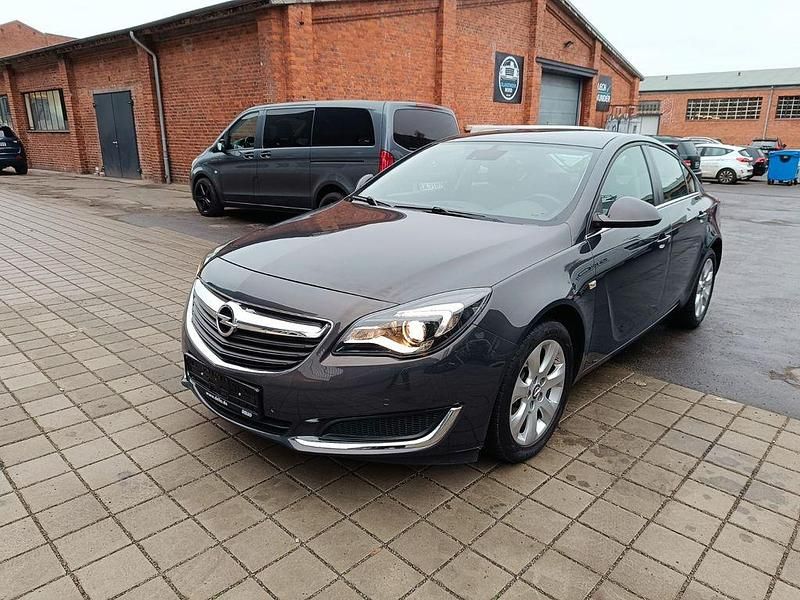 Gebraucht Opel Insignia Edition 140 PS (102 kW) 2016 Grau Limousine