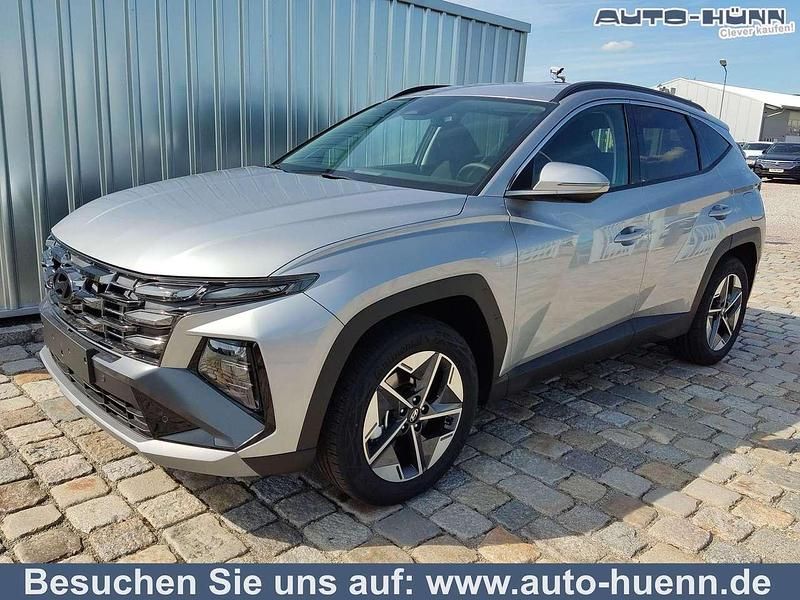 Shimmeringsilber metallic shimmeringsilber metallic Neu 2025 Hyundai Tucson GO! SUV | 27.990 € (Superpreis) - Bild 1/1