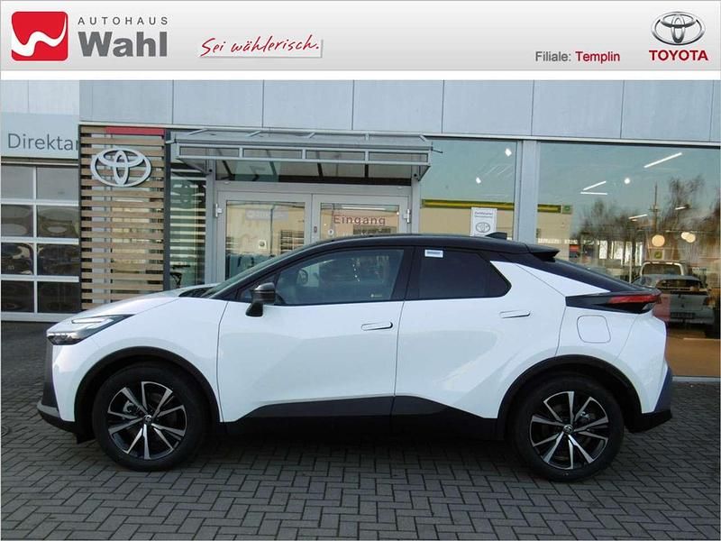 Neu Toyota C-HR 223 PS (164 kW) 2025 Schneeweiss SUV