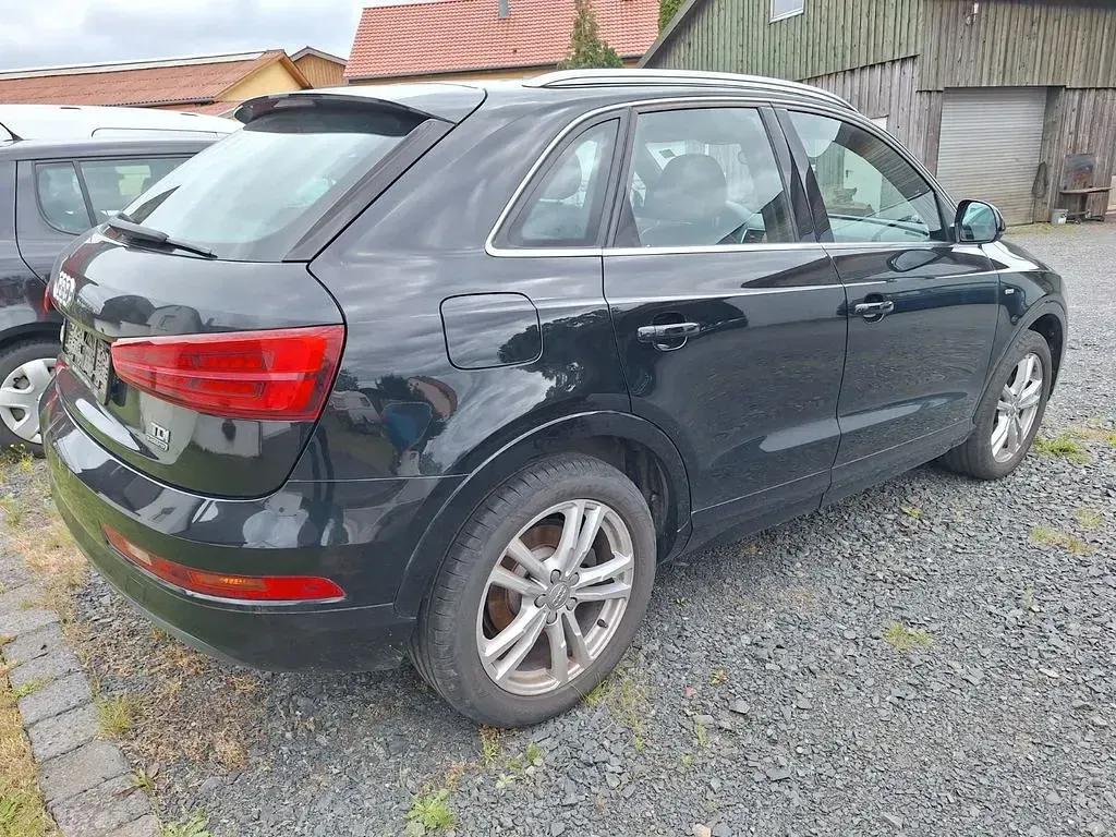 Gebraucht Audi Q3 S-Line 150 PS (110 kW) 2015 Schwarz SUV