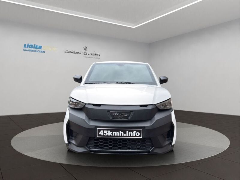 Neu Ligier JS50 2025 Weiß Kleinwagen