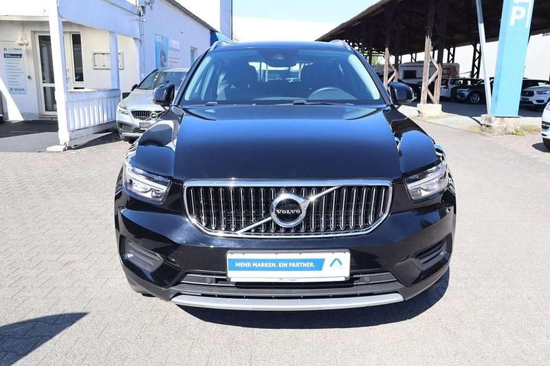 Gebraucht Volvo XC40 Core 211 PS (155 kW) 2022 Black solid (stone) SUV