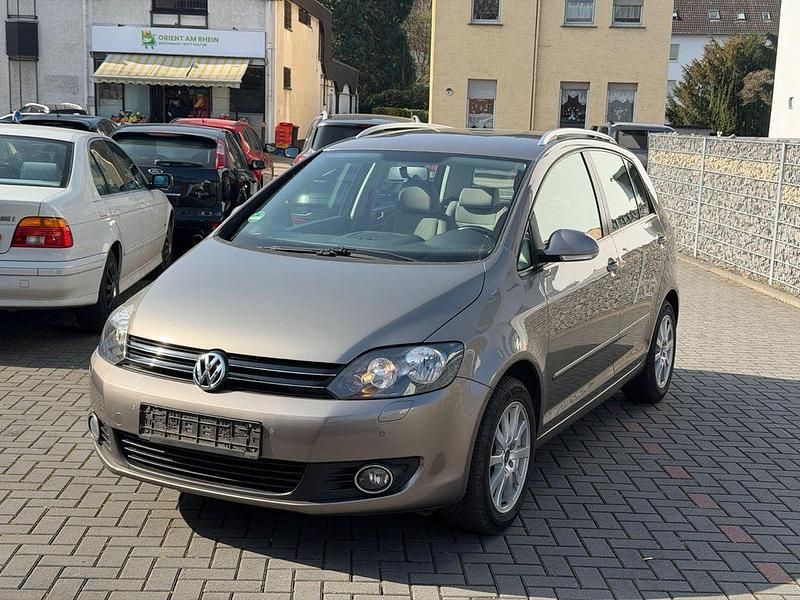 Gebraucht VW Golf Plus Cross 122 PS (89 kW) 2009 Braun Van / Kleinbus