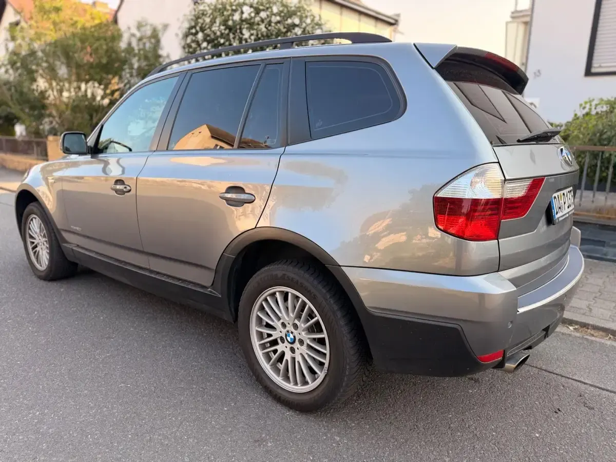 Gebraucht BMW X3 Sport Line 150 PS (110 kW) 2008 Grau SUV