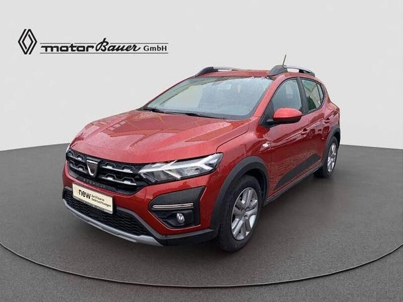 Rot Gebraucht 2021 Dacia Sandero Comfort Kleinwagen | 13.990 € (Fairer Preis) - Bild 1/4