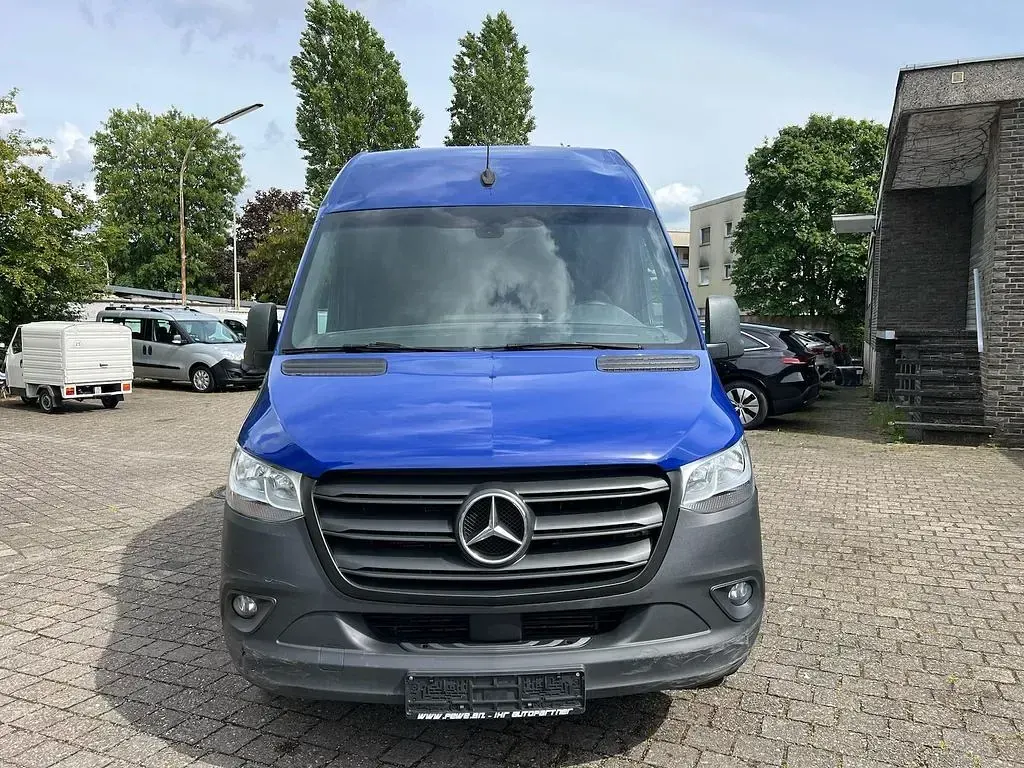 Gebraucht Mercedes Sprinter 143 PS (105 kW) 2020 Blau Van