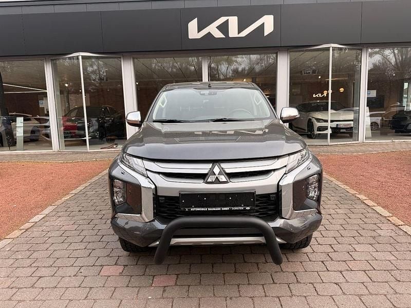 Gebraucht Mitsubishi L200 Select 150 PS (110 kW) 2022 Grau Pickup