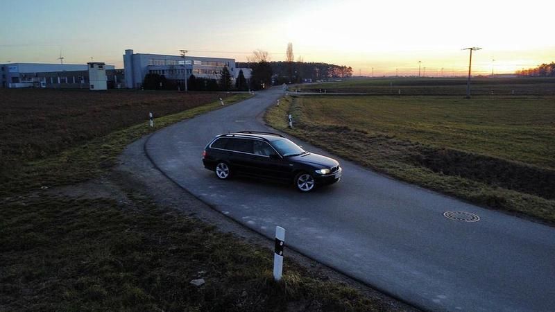 Gebraucht BMW 330 204 PS (150 kW) 2005 Blau Kombi