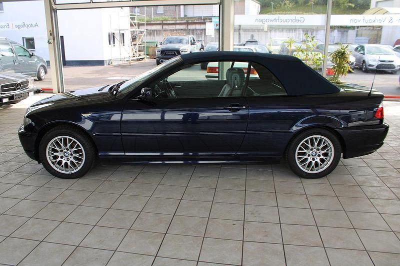 Gebraucht BMW 320 Cabriolet Shadowline 170 PS (125 kW) 2003 Blau Cabrio