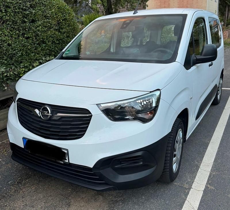 Weiß Gebraucht 2019 Opel Combo Van / Kleinbus | 7.950 € - Bild 1/4