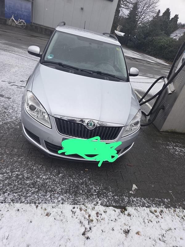 Gebraucht Skoda Fabia 105 PS (77 kW) 2012 Grau Kombi