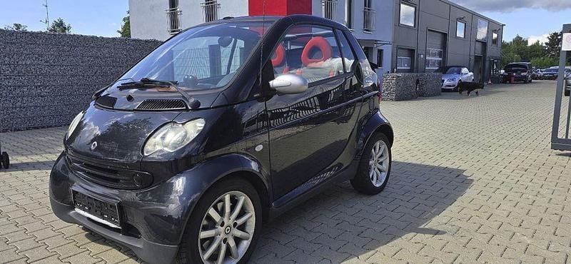 Schwarz Gebraucht 2005 Smart ForTwo Cabrio Basis Cabrio | 1.190 € (Guter Preis) - Bild 1/4