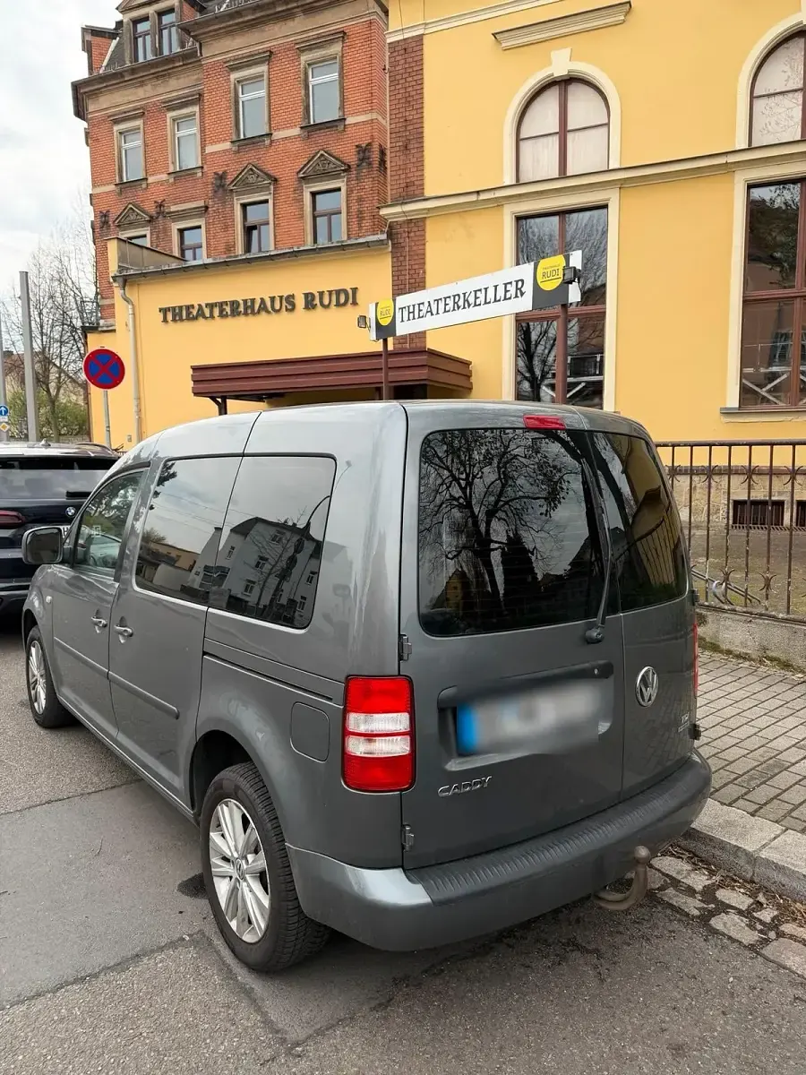 Gebraucht VW Caddy 102 PS (75 kW) 2013 Grau Van / Kleinbus