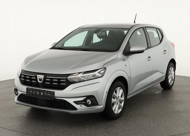 Highland grey metallic Gebraucht 2022 Dacia Sandero Comfort Kleinwagen | 16.645 € (Fairer Preis) - Bild 1/4