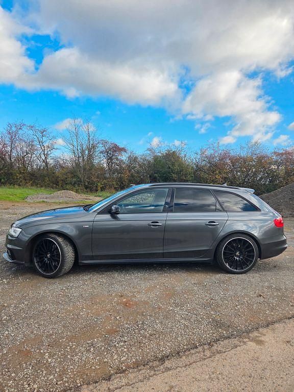 Gebraucht Audi A4 S-Line 190 PS (139 kW) 2015 Grau Kombi