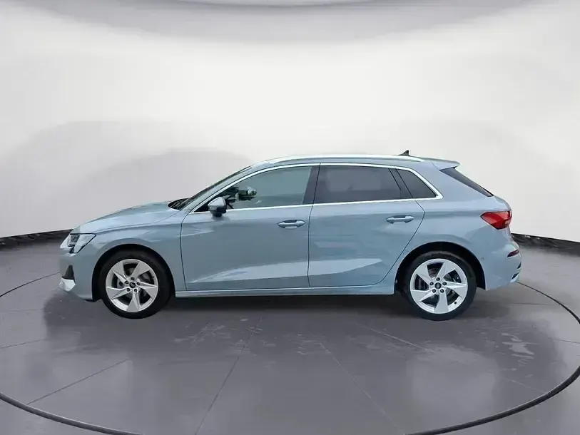 Gebraucht Audi A3 Advanced Plus 150 PS (110 kW) 2025 Grau Limousine