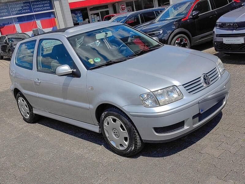 Silber Gebraucht 2000 VW Polo Edition Kleinwagen | 1.800 € (Fairer Preis) - Bild 1/4