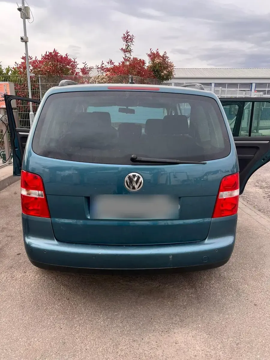 Gebraucht VW Touran 105 PS (77 kW) 2005 Blau Van / Kleinbus