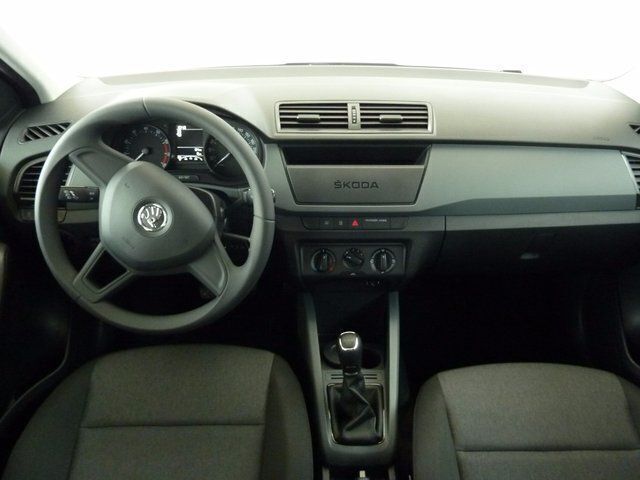 Gebraucht Skoda Fabia Active 60 PS (44 kW) 2015 Weiß Kleinwagen