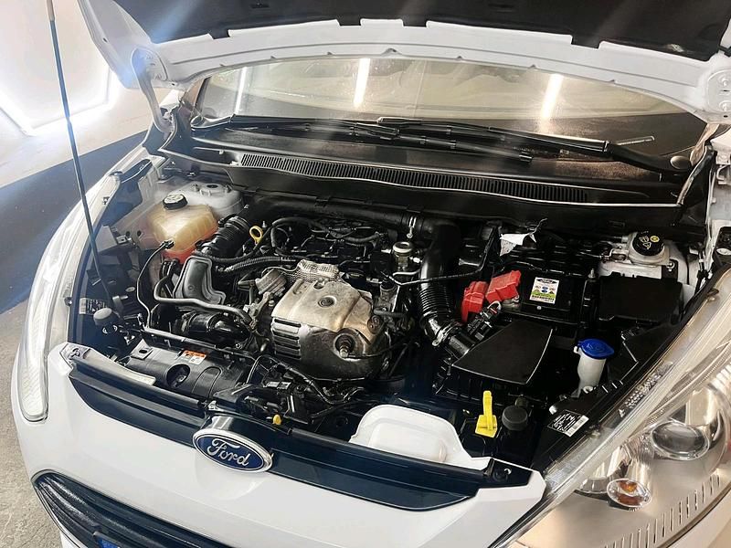 Second-hand Ford B-MAX 125 CP (91 kW) 2017 Alb Monovolum