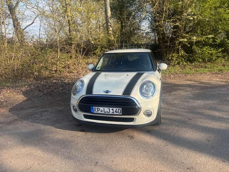 Gebraucht Mini ONE 102 PS (75 kW) 2016 Weiß Kleinwagen