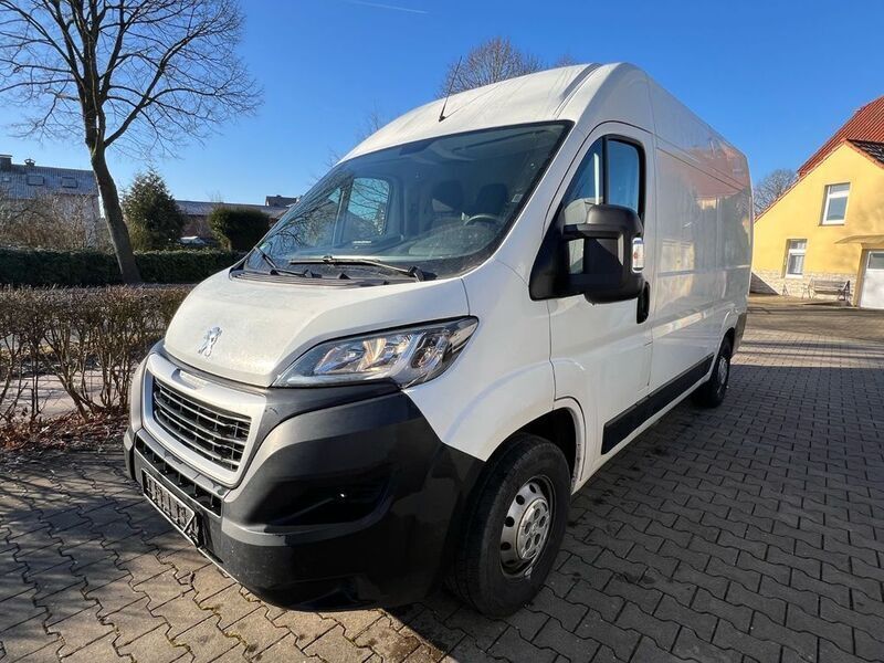Weiß Gebraucht 2019 Peugeot Boxer Premium Van | 12.495 € (Fairer Preis) - Bild 1/4