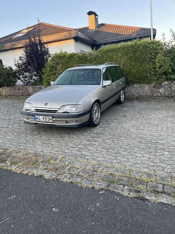 Gebraucht Opel Omega 200 PS (147 kW) 1991 Gold Kombi
