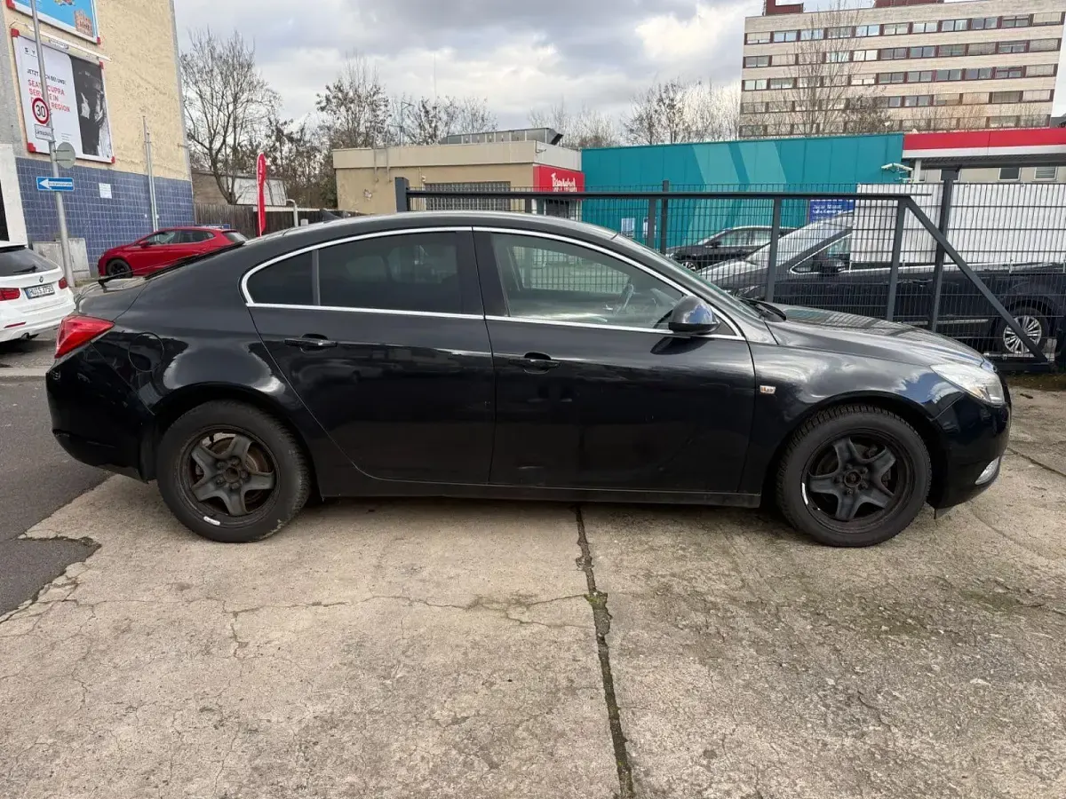 Brugt Opel Insignia 140 HK (102 kW) 2012 Sort Sedan