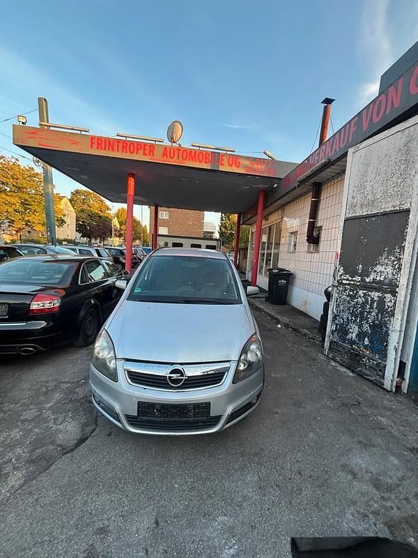 Grau Gebraucht 2009 Opel Zafira Van / Kleinbus | 1.800 € (Superpreis) - Bild 1/4