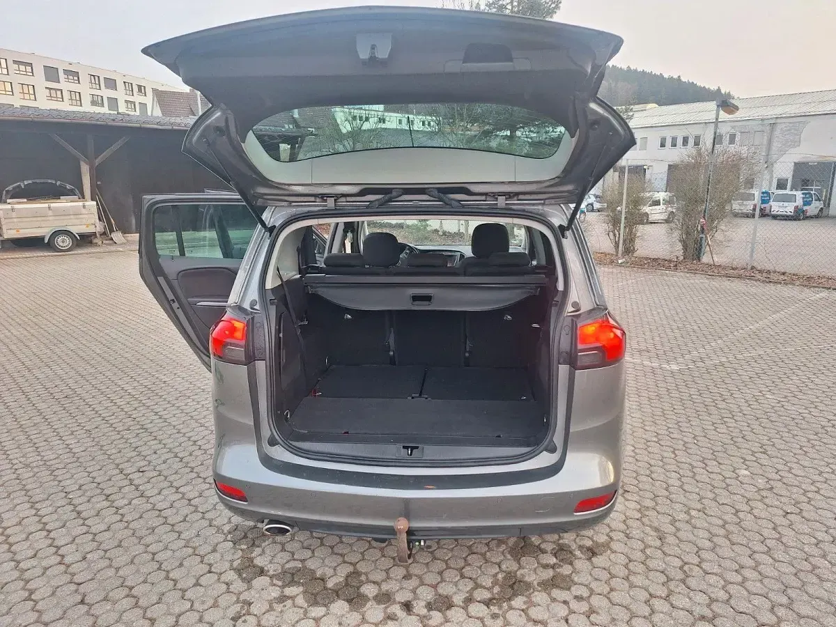 Gebraucht Opel Zafira Tourer 170 PS (125 kW) 2018 Grau Van / Kleinbus