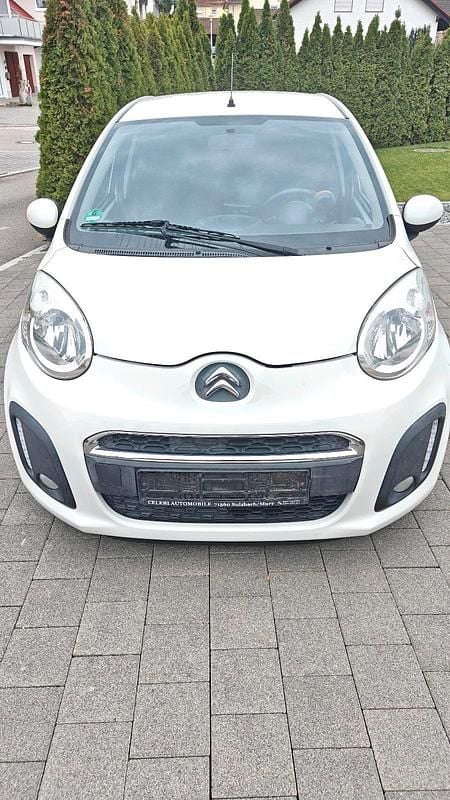 Weiß Gebraucht 2014 Citroën C1 Kleinwagen | 5.900 € (Fairer Preis) - Bild 1/4