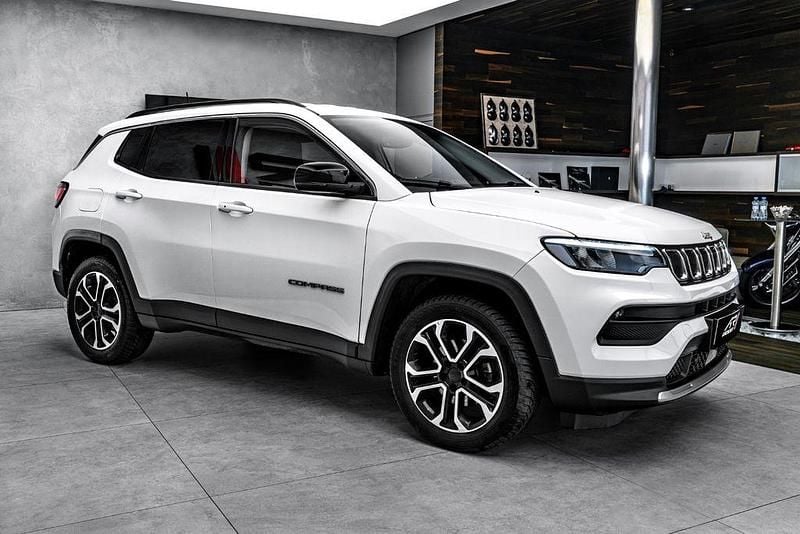 Gebraucht Jeep Compass 131 PS (96 kW) 2024 Weiß SUV