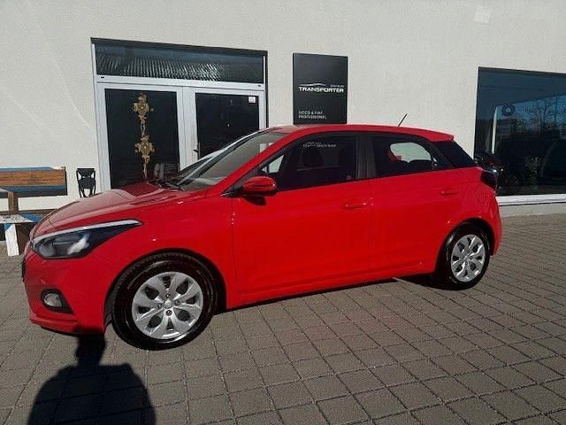 Rot Gebraucht 2020 Hyundai i20 Select Limousine | 11.590 € (Guter Preis) - Bild 1/4