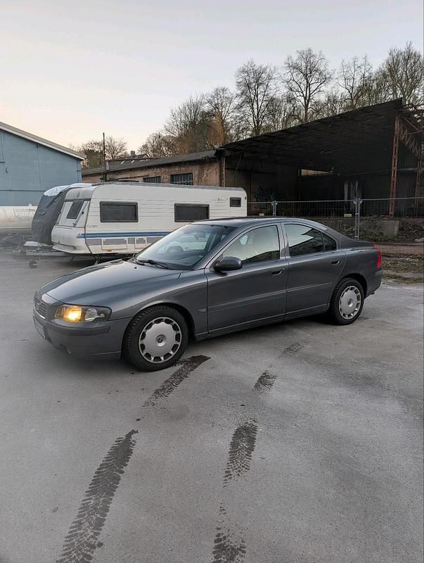 Gebraucht Volvo S60 163 PS (119 kW) 2002 Grau Limousine