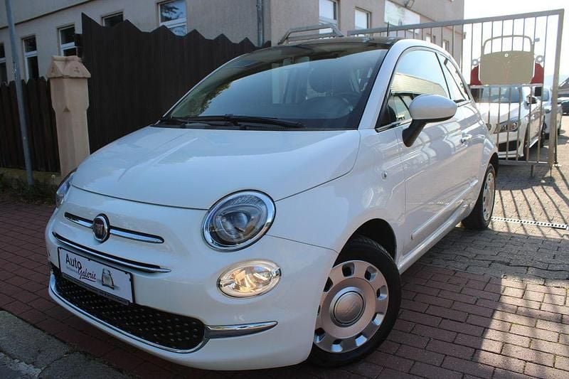 Bianco bianco/ bossa nova/calc Gebraucht 2018 Fiat 500 Lounge Kleinwagen | 6.999 € (Fairer Preis) - Bild 1/4
