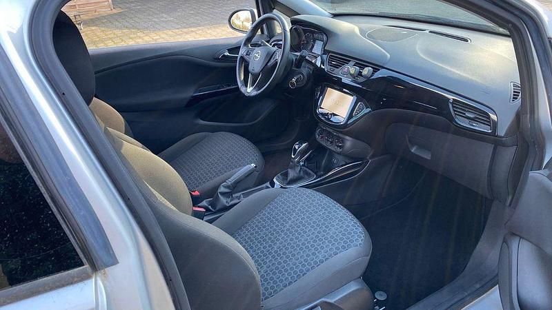 Gebraucht Opel Corsa Innovation 90 PS (66 kW) 2015 Silber Kleinwagen