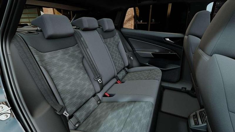 Gebraucht VW ID.4 Pro 210 kW (286 PS) 2025 Grenadillschwarz metallic SUV