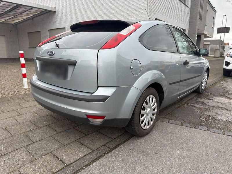Gebraucht Ford Focus 80 PS (58 kW) 2005 Grau