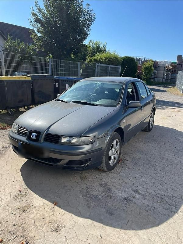 Silber Gebraucht 2002 Seat Toledo Kleinwagen | 600 € (Fairer Preis) - Bild 1/4