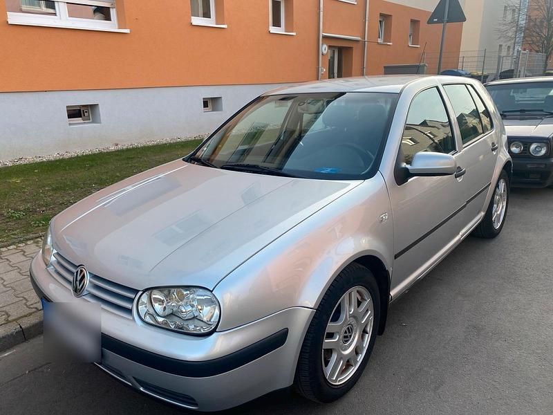 Gebraucht VW Golf IV 101 PS (74 kW) 2002 Silber Limousine