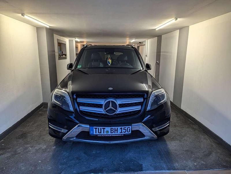 Schwarz Gebraucht 2013 Mercedes GLK220 SUV | 16.800 € (Etwas zu teuer) - Bild 1/4