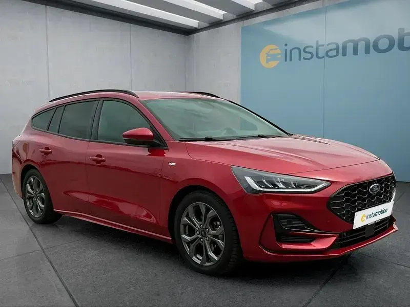 Gebraucht Ford Focus 155 PS (114 kW) 2024 Rot Kombi