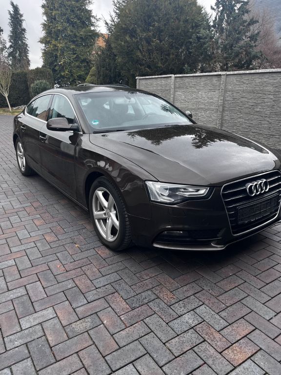 Gebraucht Audi A5 Sportback Ambiente 170 PS (125 kW) 2012 Braun Kleinwagen