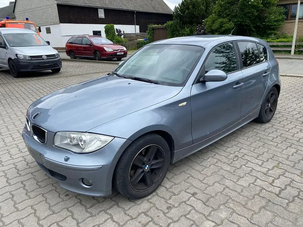 Gebraucht BMW 116 116 PS (85 kW) 2005 Blau Kleinwagen