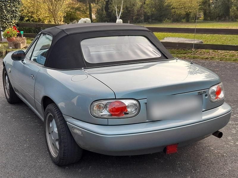 Second-hand Mazda MX5 116 CP (85 kW) 1992 Andere farben Cabrio