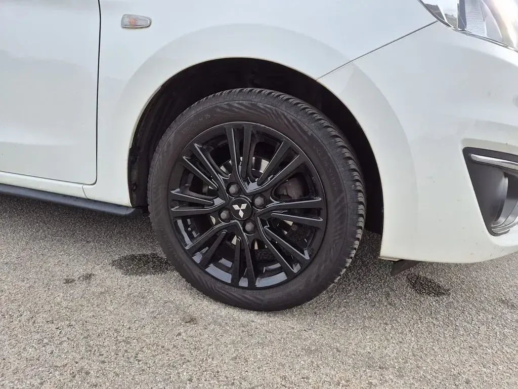 Gebraucht Mitsubishi Space Star Active 80 PS (58 kW) 2019 Weiß Kleinwagen