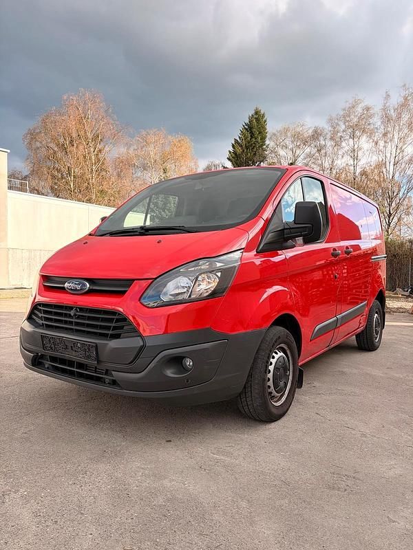 Gebraucht Ford Transit Custom 101 PS (74 kW) 2014 Rot Van / Kleinbus