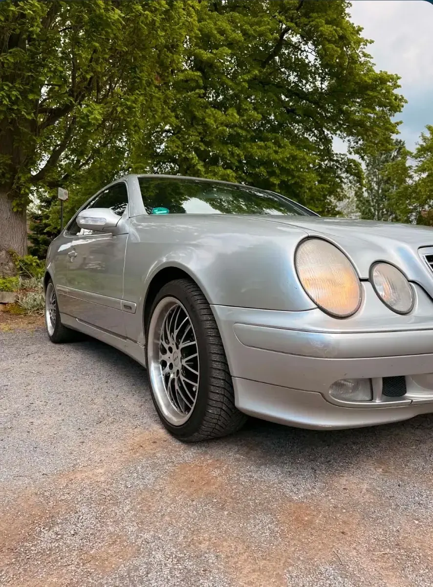 Gebraucht Mercedes CLK200 163 PS (119 kW) 2000 Silber Coupé
