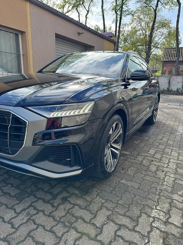 Schwarz Gebraucht 2019 Audi Q8 S-Line SUV | 47.900 € - Bild 1/4
