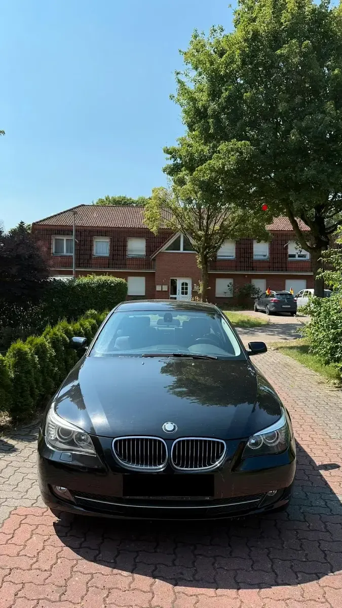 Gebraucht BMW 520 170 PS (125 kW) 2008 Schwarz Limousine